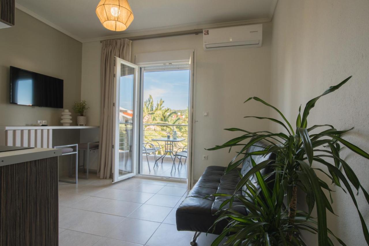 Vertigo Seaside Apartments Никити Экстерьер фото