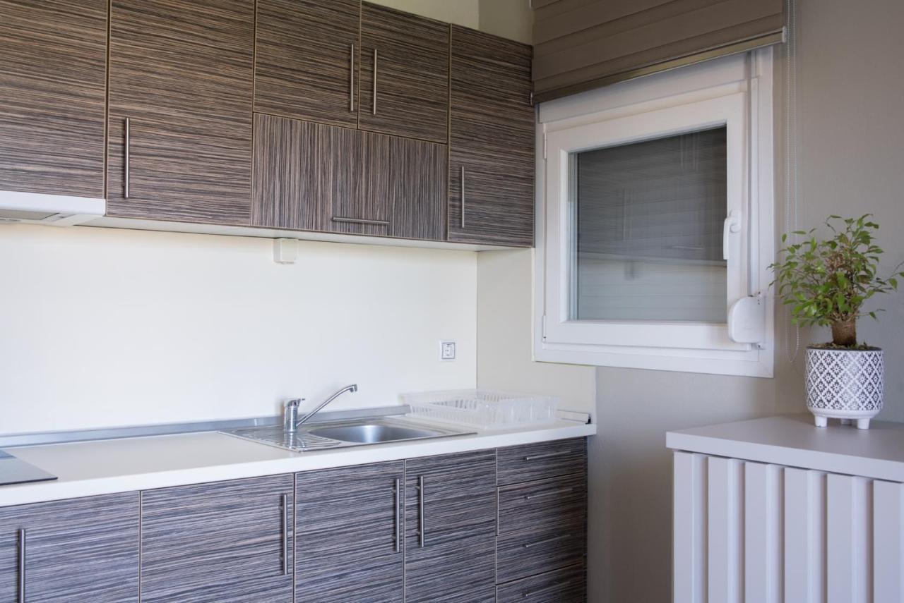 Vertigo Seaside Apartments Никити Экстерьер фото