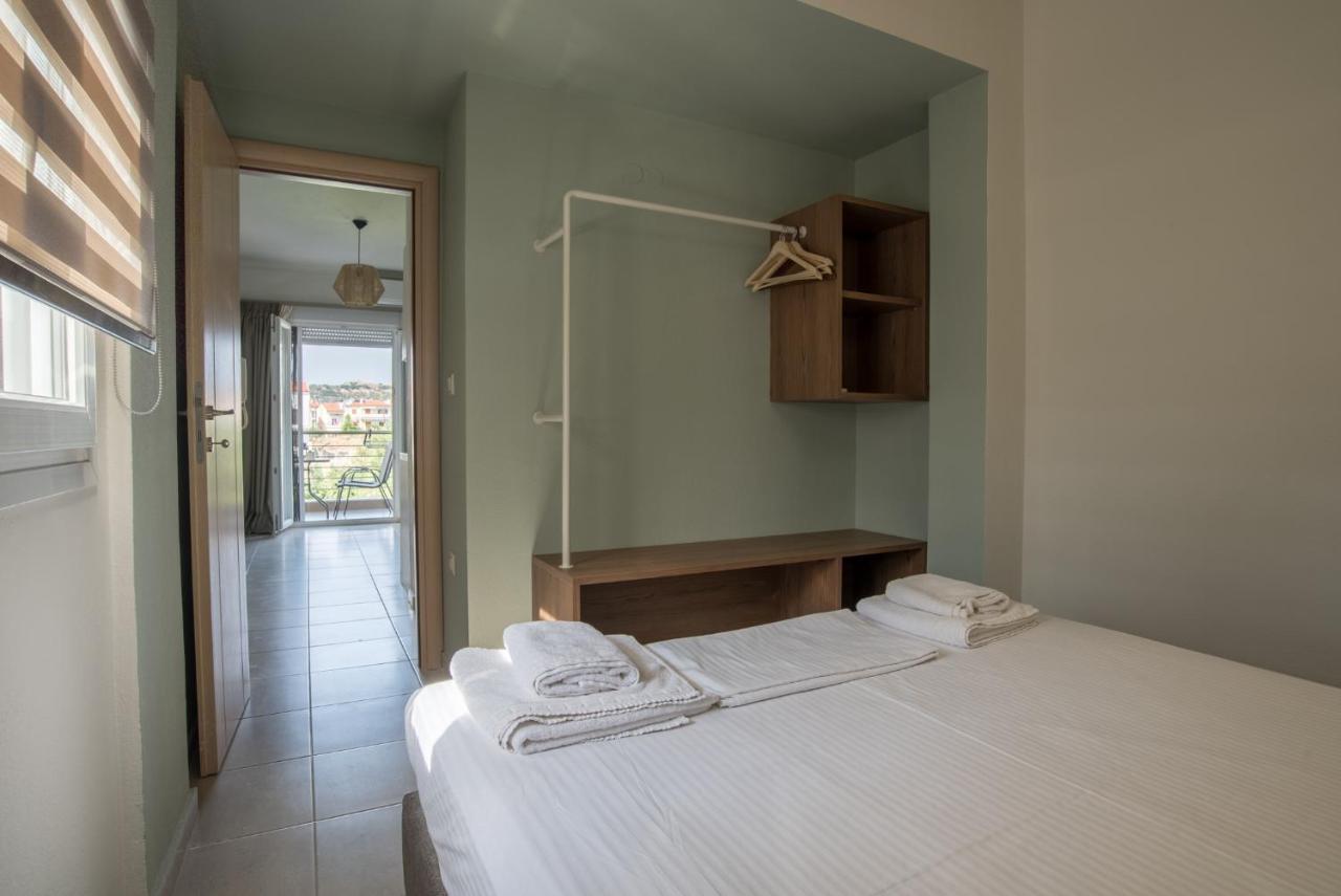 Vertigo Seaside Apartments Никити Экстерьер фото
