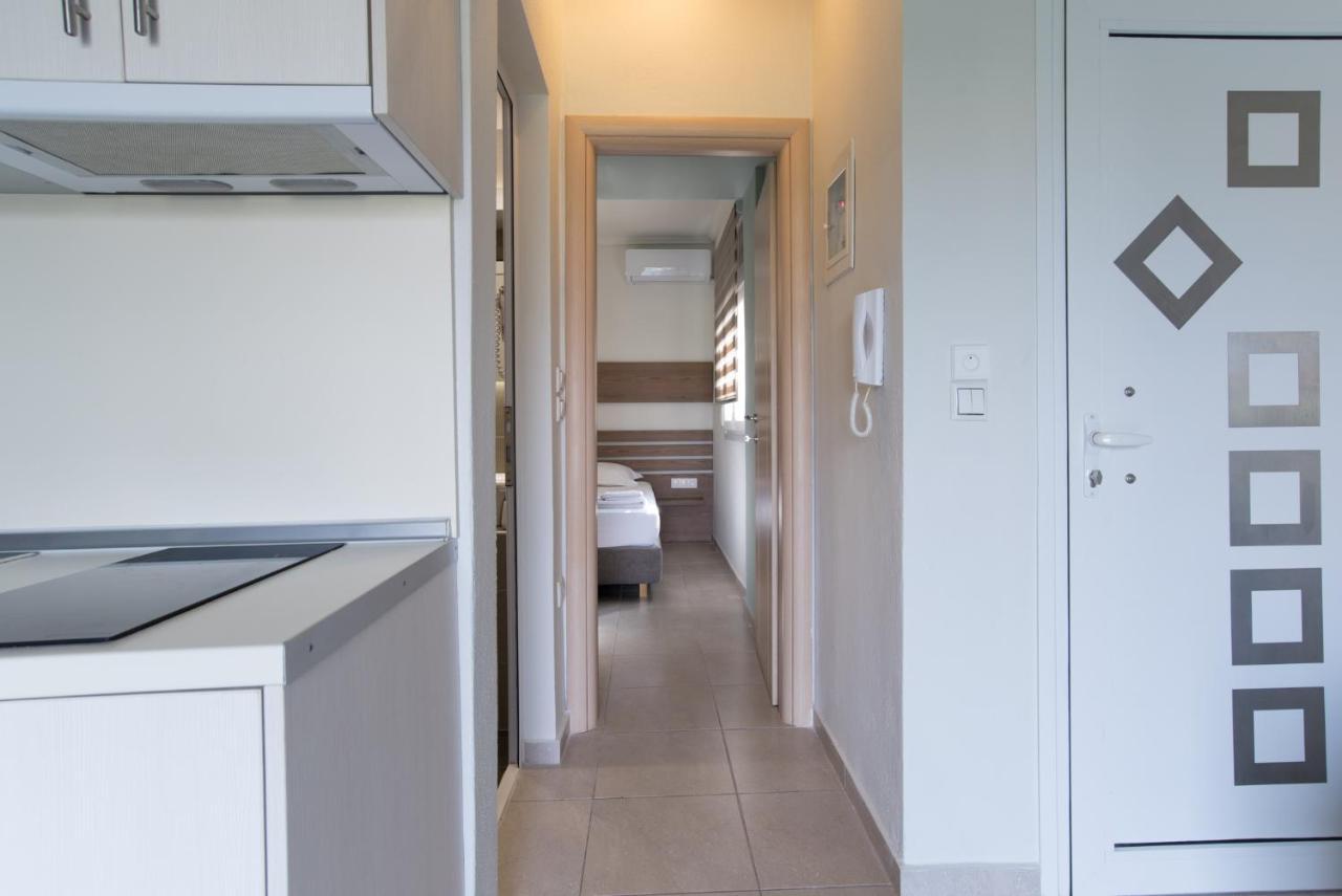 Vertigo Seaside Apartments Никити Экстерьер фото