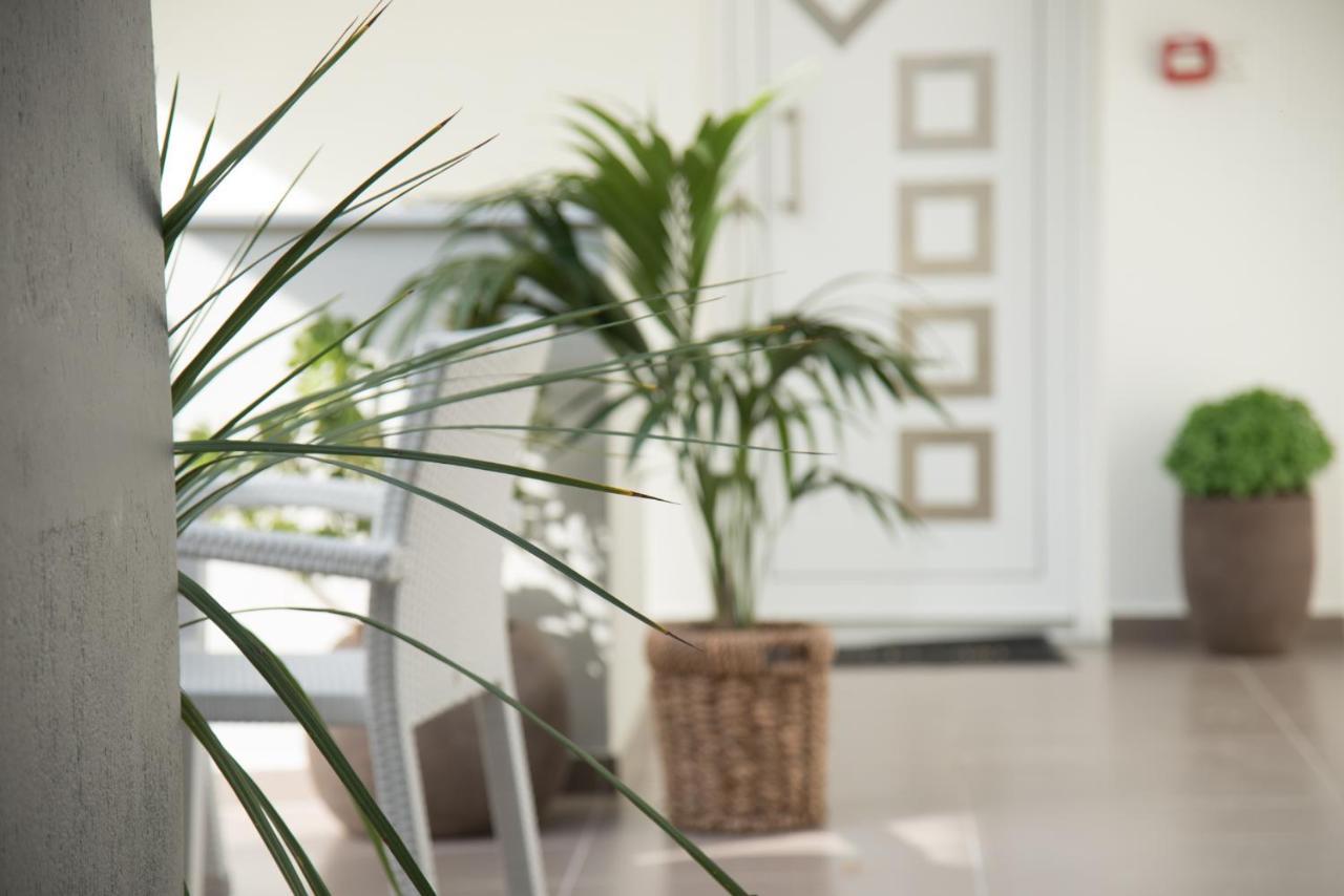 Vertigo Seaside Apartments Никити Экстерьер фото