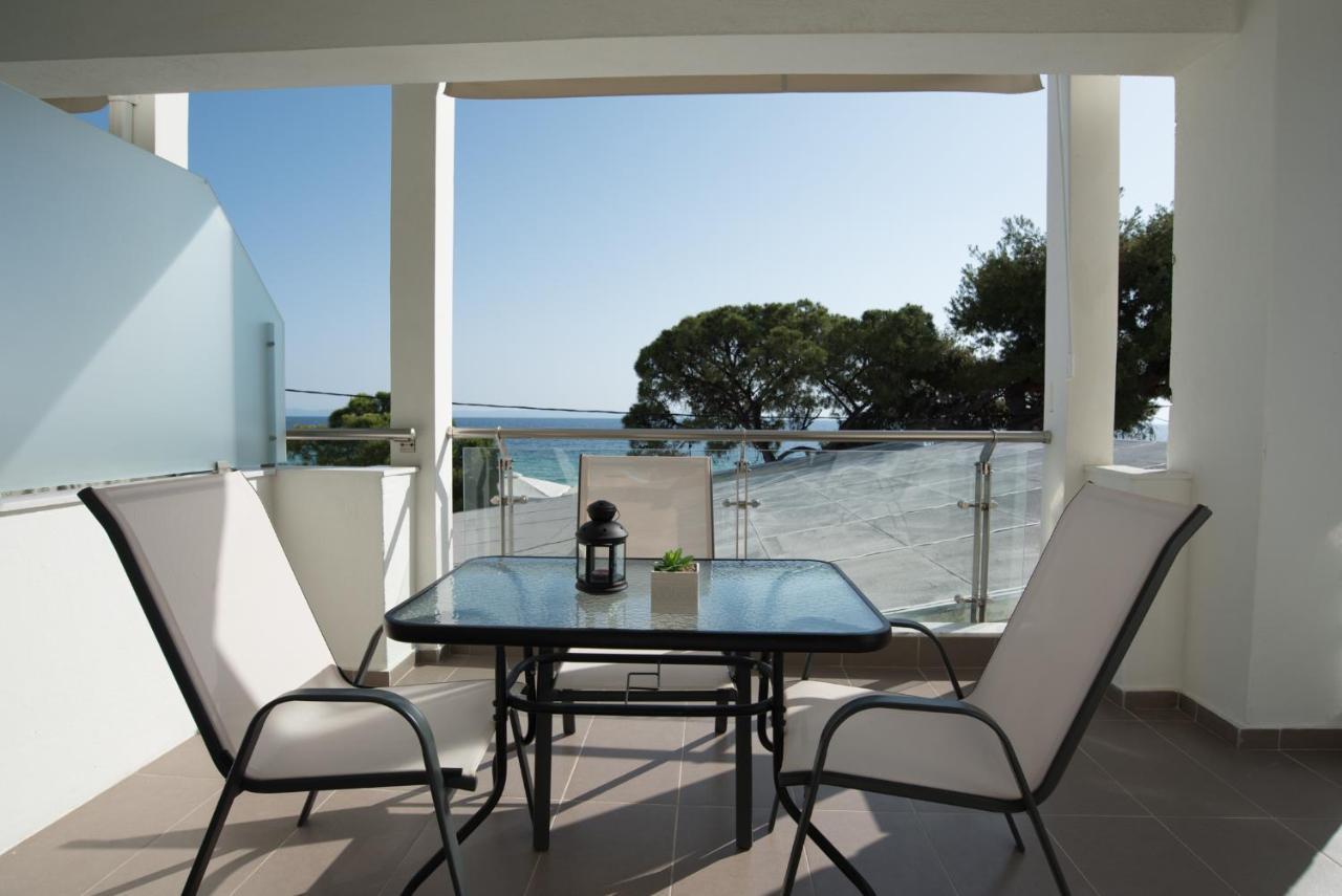 Vertigo Seaside Apartments Никити Экстерьер фото